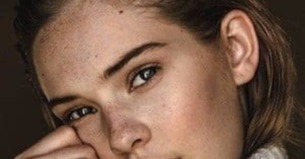 Emma Delury Height, Weight, Net Worth, Age, Birthday, Wikipedia, Who, Nationality, Biography