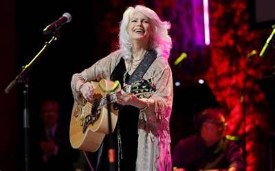 Emmylou Harris Height, Weight, Net Worth, Age, Birthday, Wikipedia, Who, Nationality, Biography