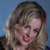Erica Rhodes - Age, Family, Bio
