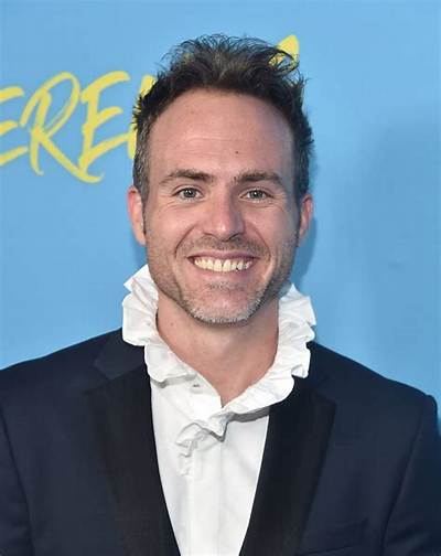 Erik Hayser Height, Weight, Net Worth, Age, Wiki, Who, Instagram, Biography