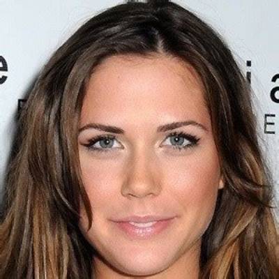 Erin Lucas - Age, Family, Bio