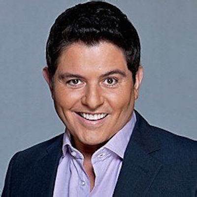 Ernesto Laguardia - Age, Family, Bio