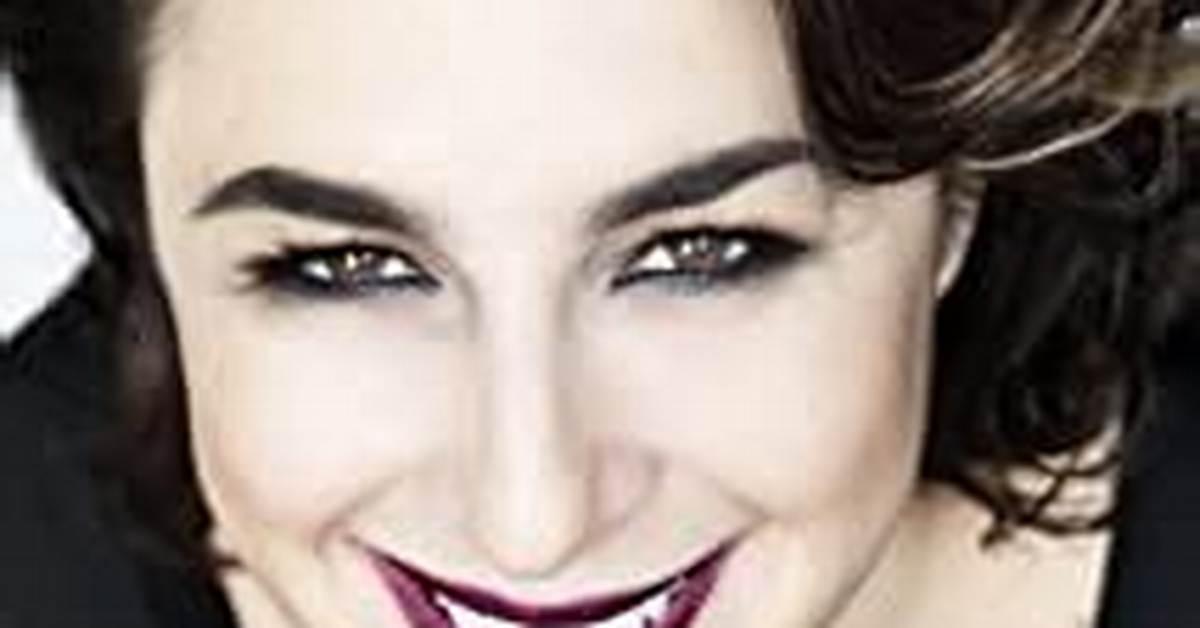 Esra Dermancioglu - Age, Family, Bio