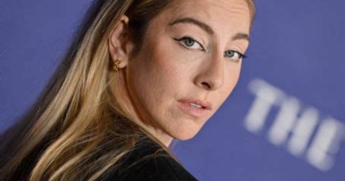 Este Haim Net Worth - Wiki, Age, Weight and Height, Relationships, Family, and More