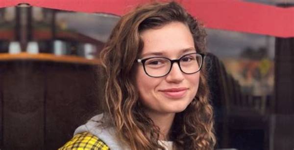 Esther Grace Frantzich - Age, Family, Bio