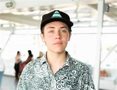 Ethan Lively Height, Weight, Net Worth, Age, Birthday, Wikipedia, Who, Instagram, Biography