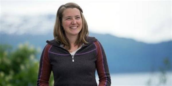 Eve Kilcher’s Wiki: Age, Death, Net Worth, Sister, Education, New Baby, Wedding