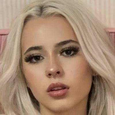 Eve Simone - Age, Family, Bio