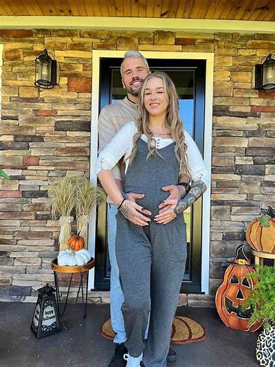Exclusive! Source Confirms Maci Bookout Pregnancy News | Celebuzz