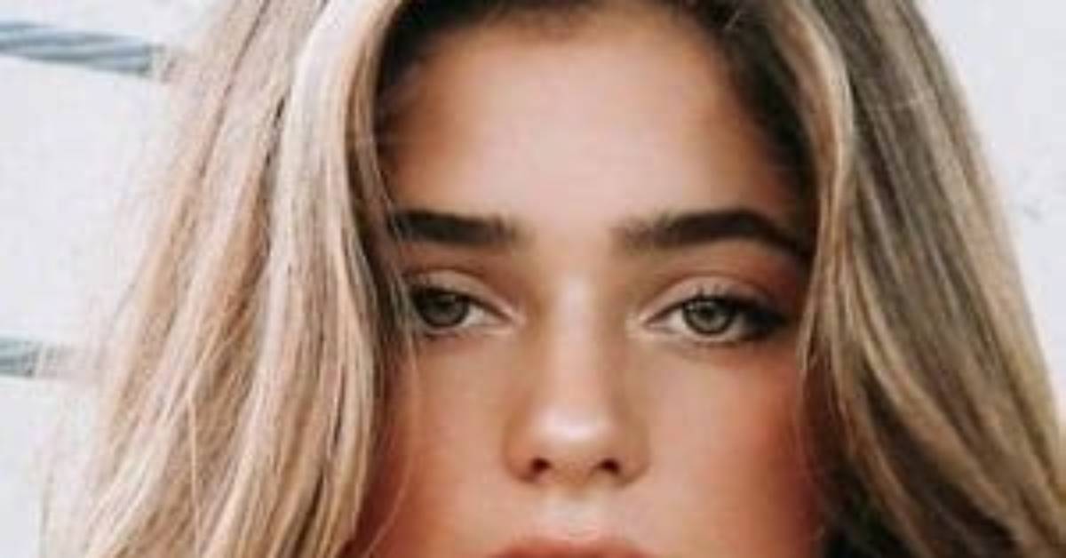 Famous Avas | Famous Birthdays