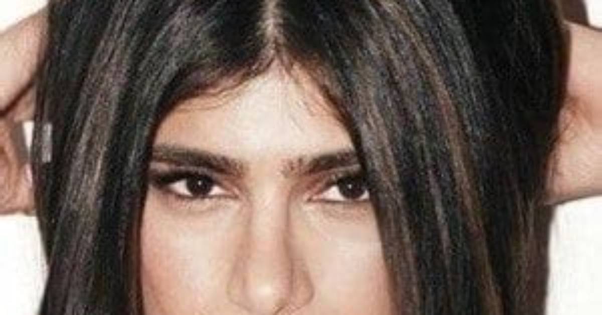 Famous Mias | Famous Birthdays