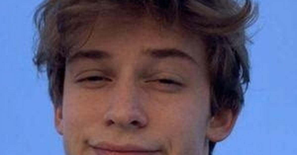 Famous Skys | Famous Birthdays