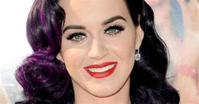 Female Voice Actors | Famous Birthdays