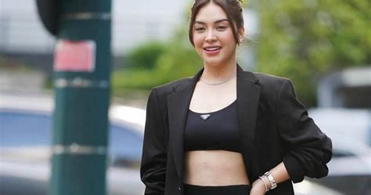 Feng Dela Cruz Height, Weight, Net Worth, Age, Birthday, Wikipedia, Who, Nationality, Biography