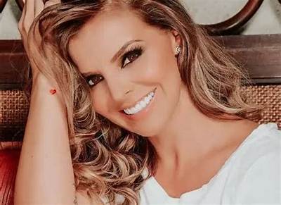 Fernanda Gómez - Age, Family, Bio