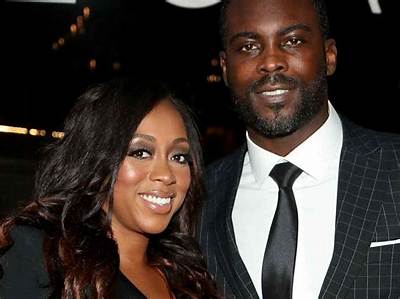Former Nfl Player Michael Vick's Wife Kijafa Vick Is in a Happy Married Life! Know Her Children & Personal Life