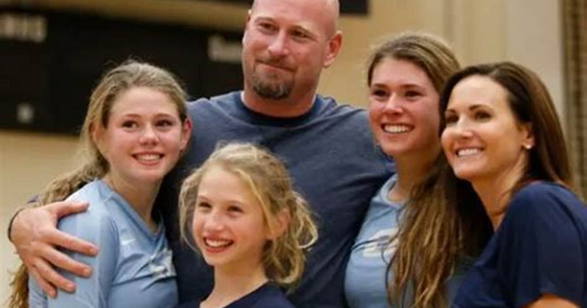 Former Quarterback Trent Dilfer Has Three Daughters Who Plays Volleyball