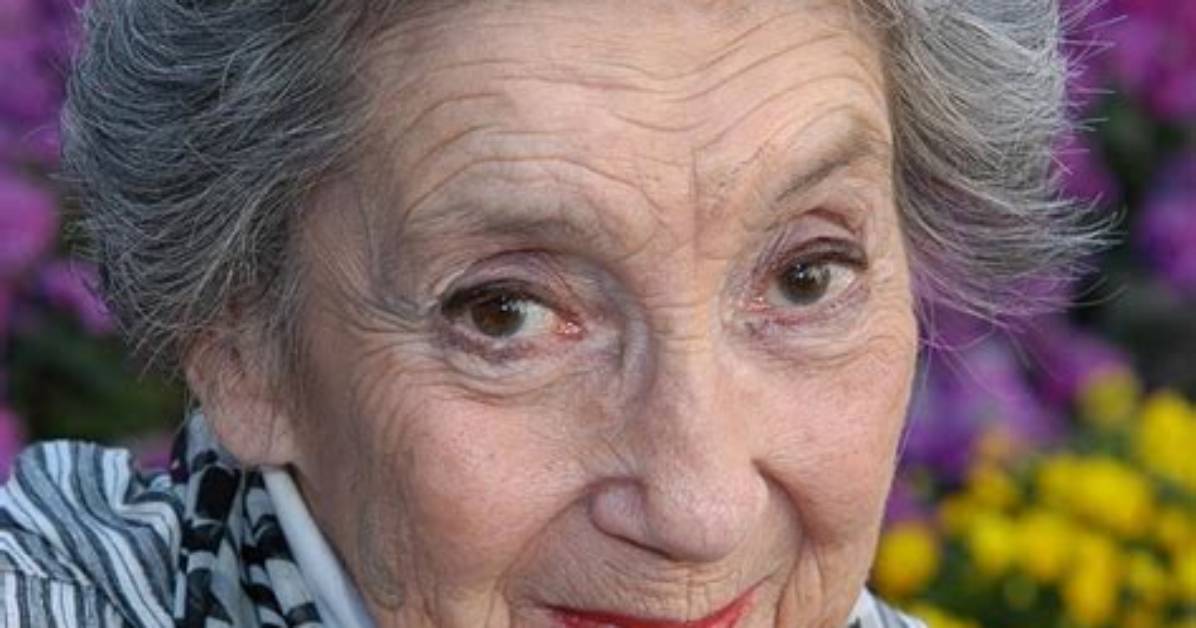 Frances Bay - Trivia, Family, Bio