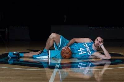 Frank Kaminsky Height, Weight, Net Worth, Age, Birthday, Wikipedia, Who, Nationality, Biography
