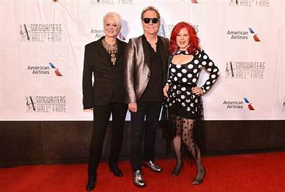 Fred Schneider Height, Weight, Net Worth, Age, Birthday, Wikipedia, Who, Nationality, Biography