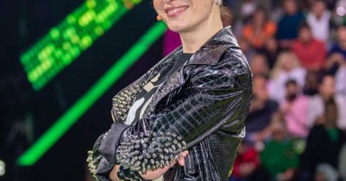Gabriela Platas - Age, Family, Bio