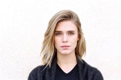 Gaia Weiss - Age, Family, Bio