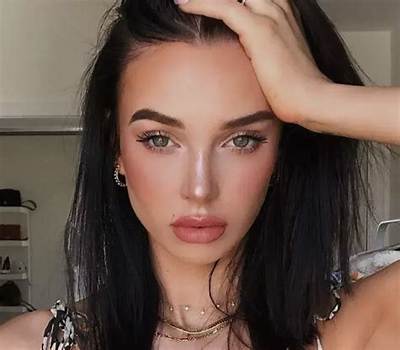 Genelle Seldon Height, Weight, Net Worth, Age, Birthday, Wikipedia, Who, Nationality, Biography