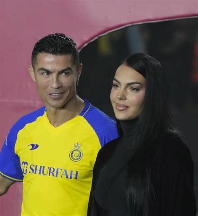 Georgina Rodriguez Fan Account on Facebook Reacts to Messi’s Big Win and Fuels the Goat Debate!