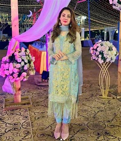 Gharida Farooqi Height, Weight, Net Worth, Age, Birthday, Wikipedia, Who, Instagram, Biography