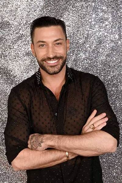 Giovanni Pernice Height, Weight, Net Worth, Age, Birthday, Wikipedia, Who, Nationality, Biography