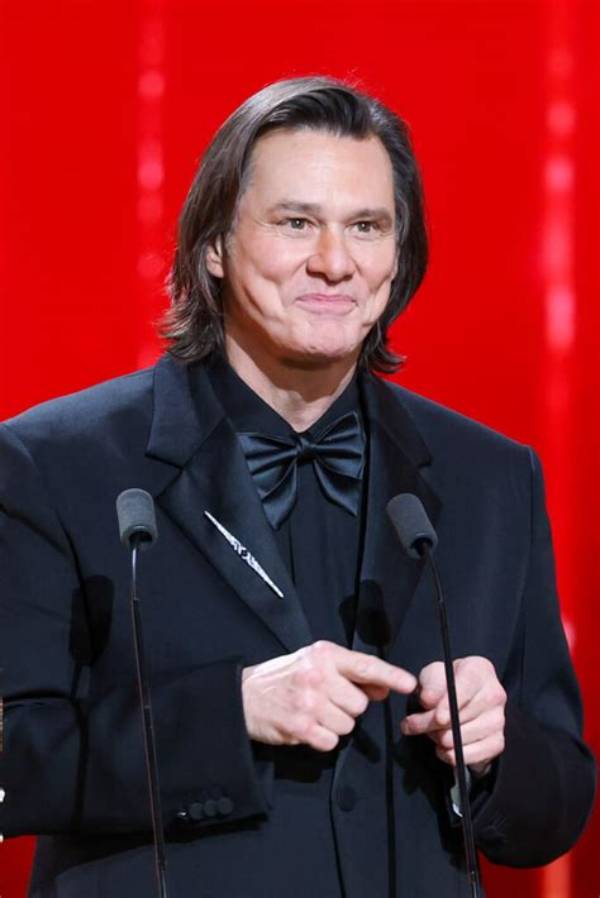 Good Celebrity: Jim Carrey Calls for U. N. Sanctions on Myanmar