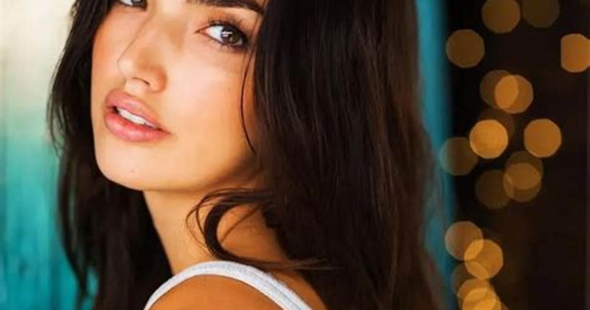 Hailee Lautenbach Height, Weight, Net Worth, Age, Birthday, Wikipedia, Who, Nationality, Biography