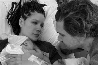 Halsey Is Expecting Her First Child with Turkish Screenwriter Alev Aydin