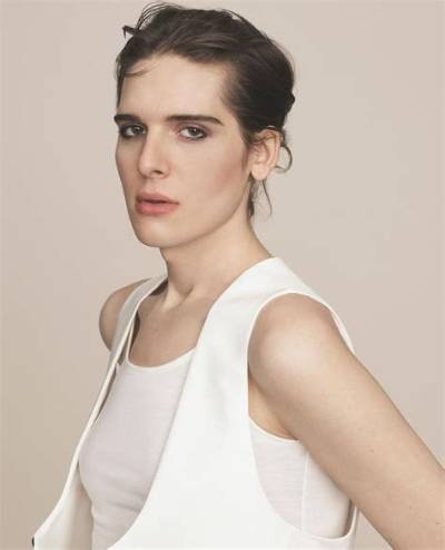 Hari Nef Pets - Celebrity Pets