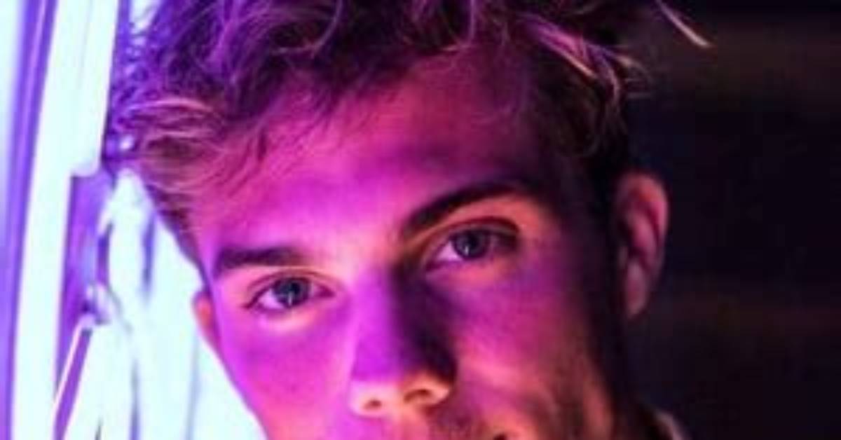 Hayden Yezak - Age, Family, Bio
