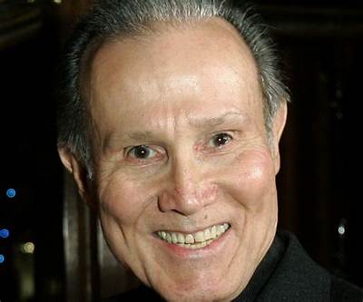 Henry Silva, Renowned for His Roles as Gangsters, Dies at 95
