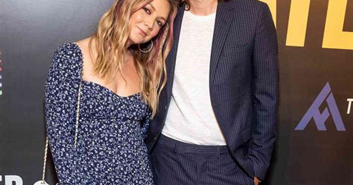 Here Billie Lourd and Austen Rydell Destination Wedding in Cabo San Lucas, Mexico