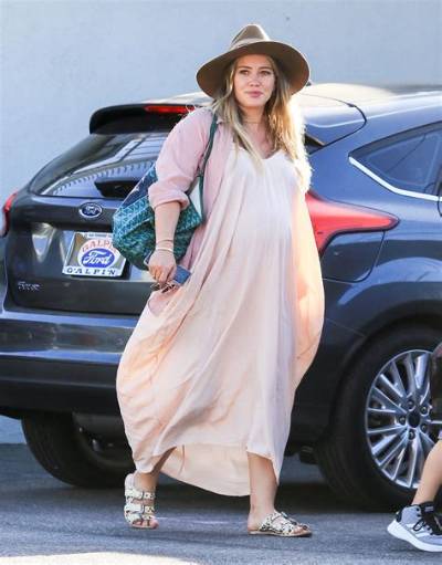 “Hilary Duff Is Pregnant Again, She’s Expecting Her Fourth Child” Links