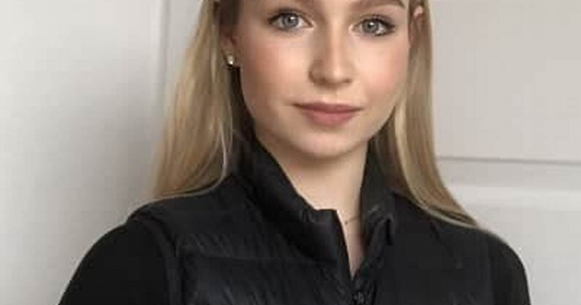 Holly Harris Bio (Wiki)