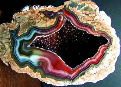 How Do You Color Geodes?