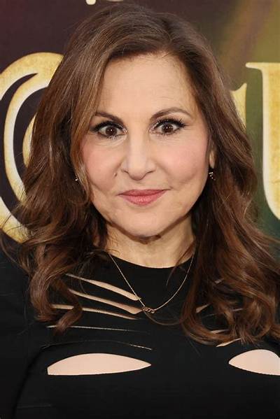 How Do You Pronounce Kathy Najimy?