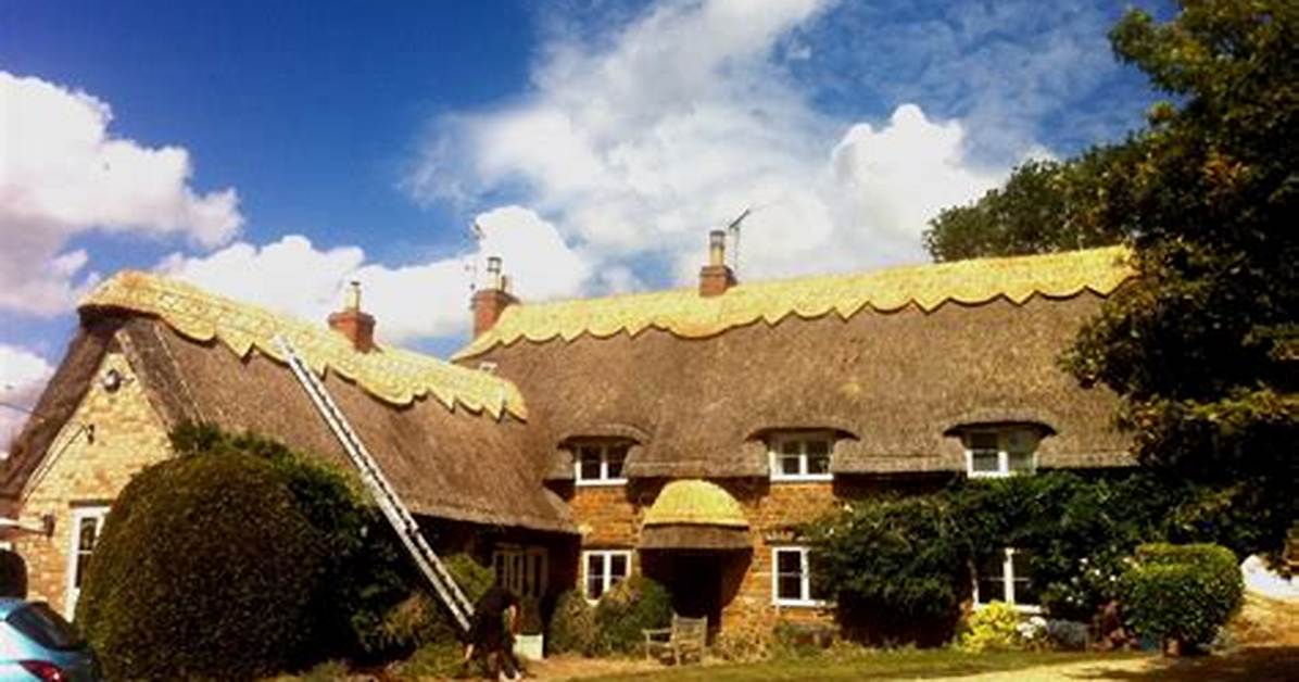 How Long Does a Thatched Roof Last?