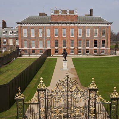 How Long Does a Tour of Kensington Palace Take?