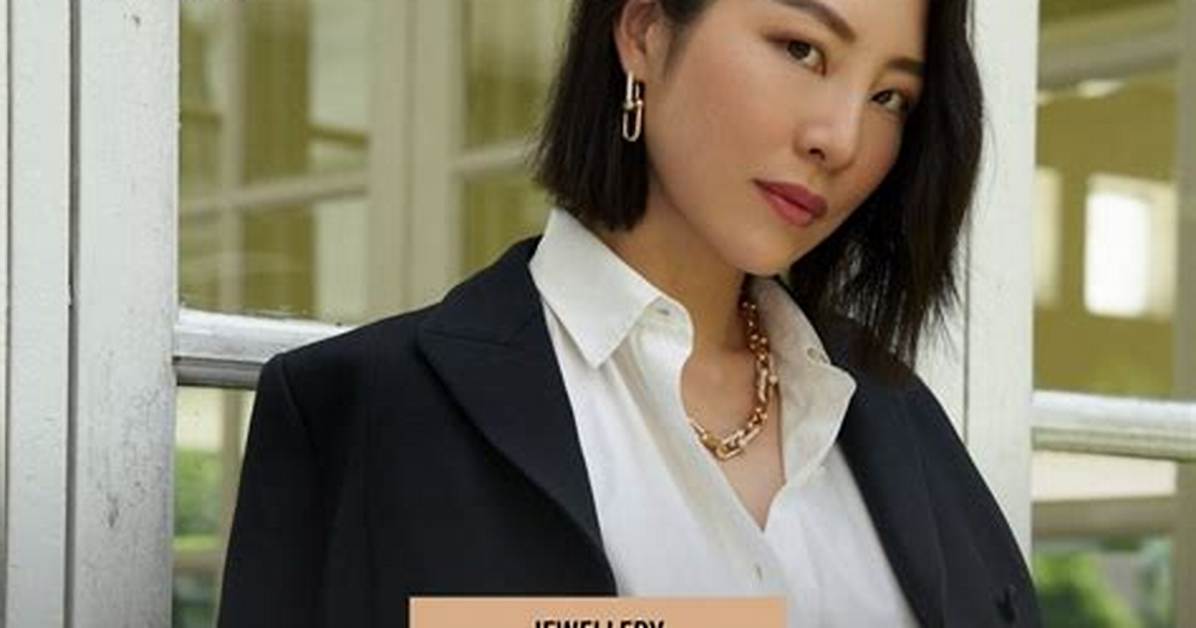 How Much Does Sara Jane Ho Make as an Etiquette Specialist?