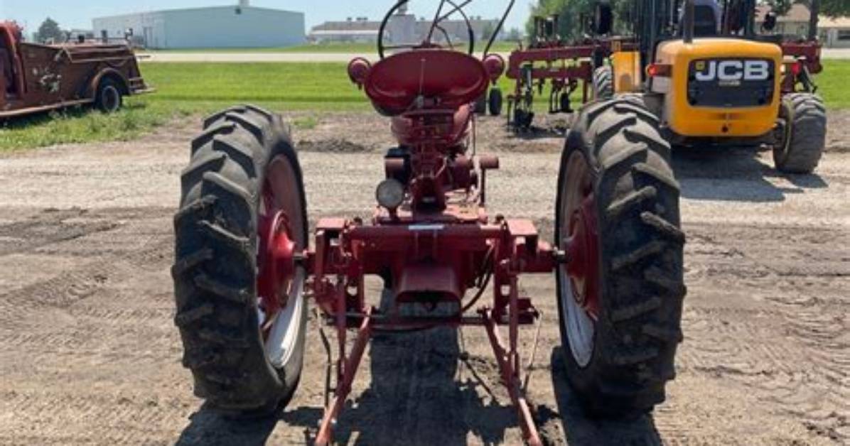 How Much Horsepower Does a Farmall H Have?