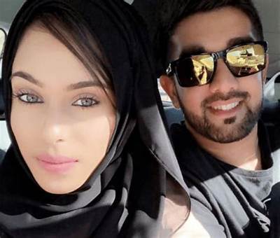 How Old Is Khadija Shariff? Tabraiz Shamsi Wife – How Long Have They Been Married?