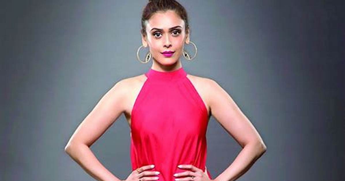 Hrishitaa Bhatt Height, Weight, Net Worth, Age, Birthday, Wikipedia, Who, Instagram, Biography
