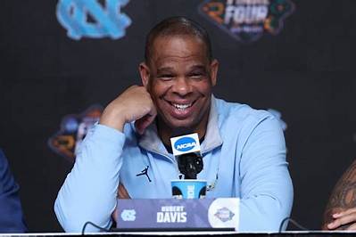 Hubert Davis Height, Weight, Net Worth, Age, Birthday, Wikipedia, Who, Nationality, Biography