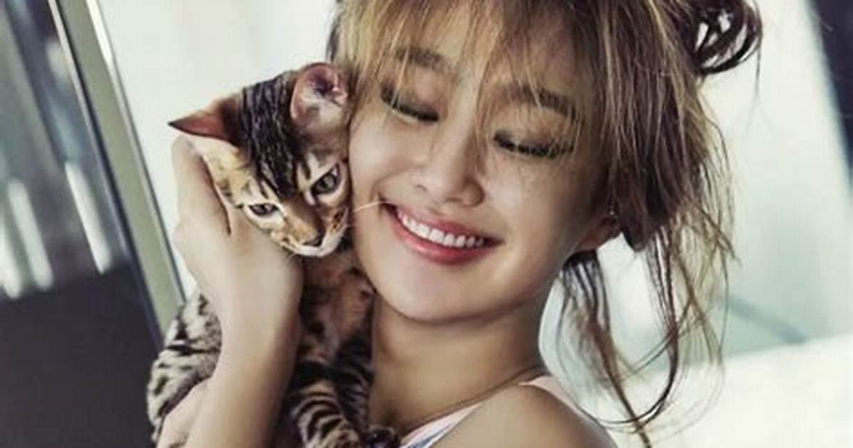 Hyolyn Pets - Celebrity Pets