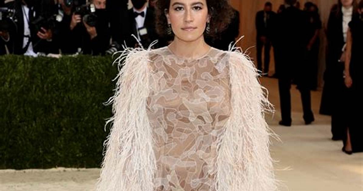 Ilana Glazer Height, Weight, Net Worth, Age, Birthday, Wikipedia, Who, Instagram, Biography